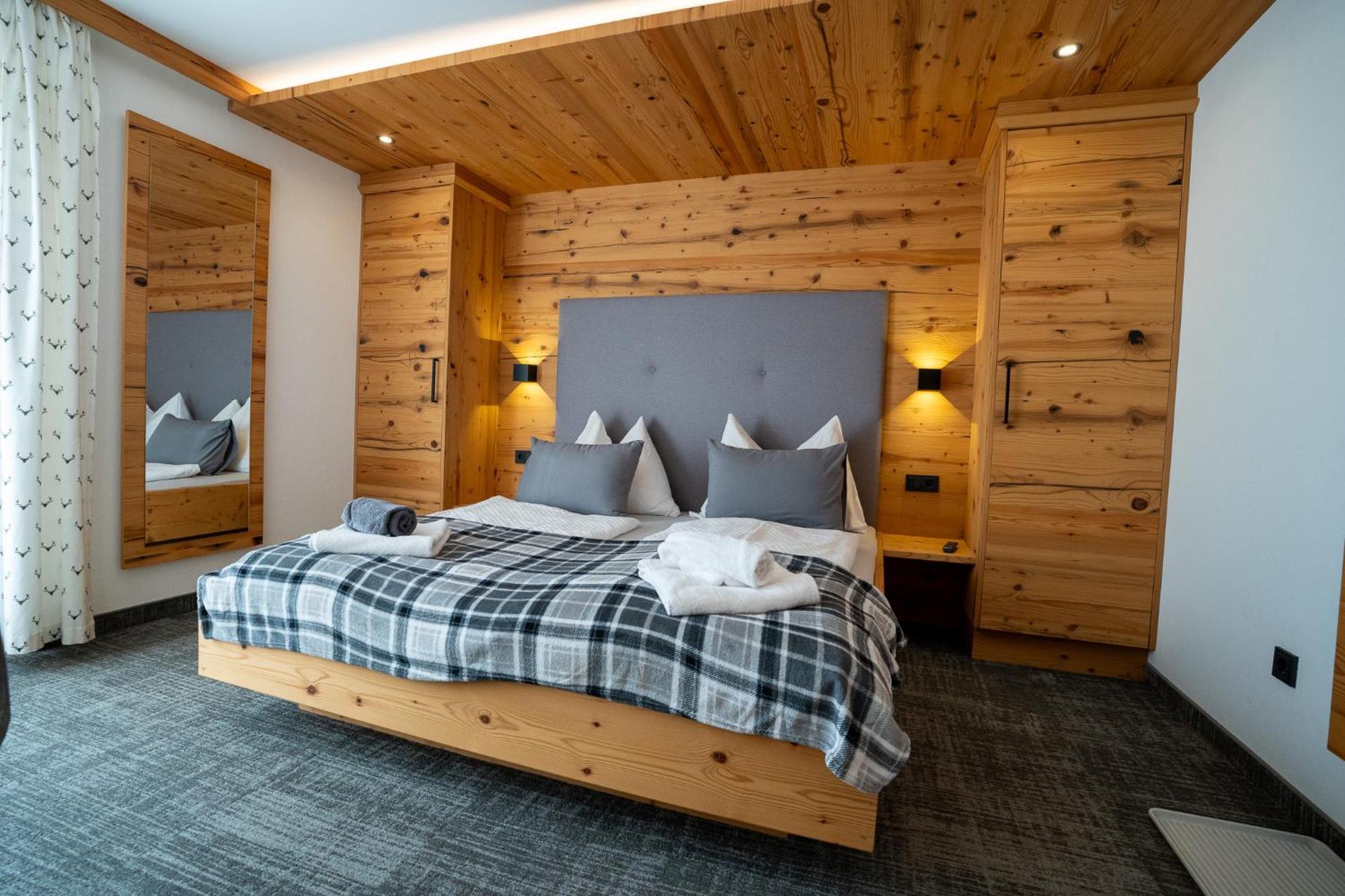 Haus Hoellwart Sankt Johann im Pongau Habitación foto
