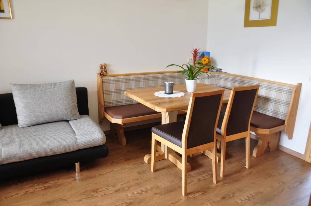 Haus Hoellwart Sankt Johann im Pongau Habitación foto